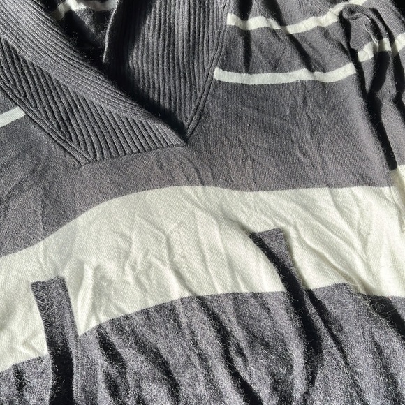 Cashmere Striped Sweater - Picture 4 of 4